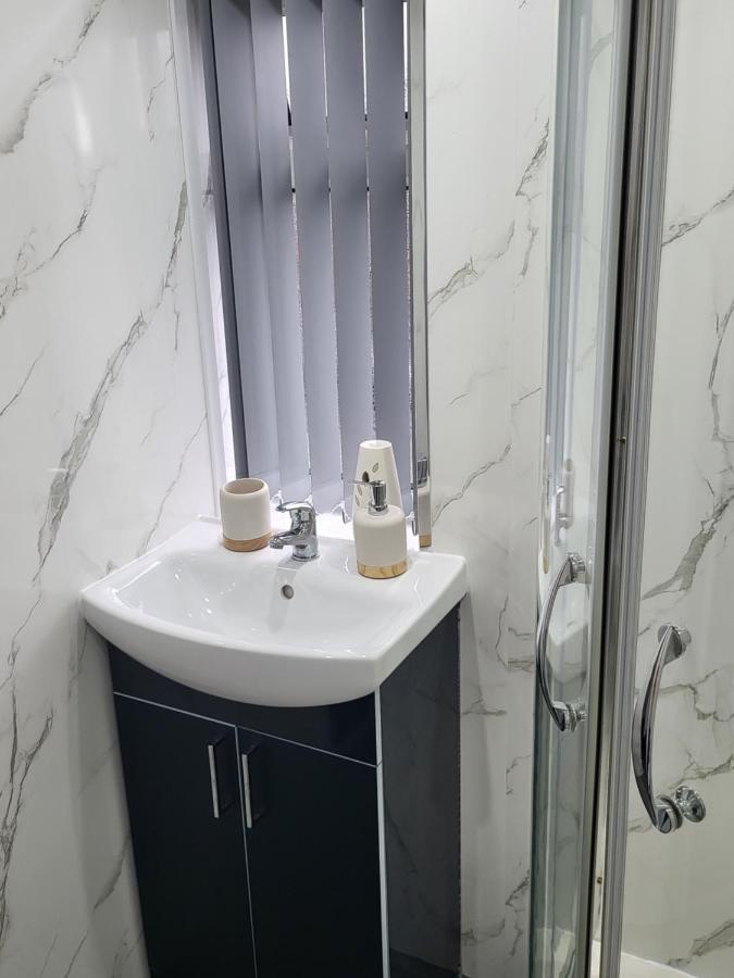 Spacious & Cosy Holiday Home In 맨체스터 외부 사진