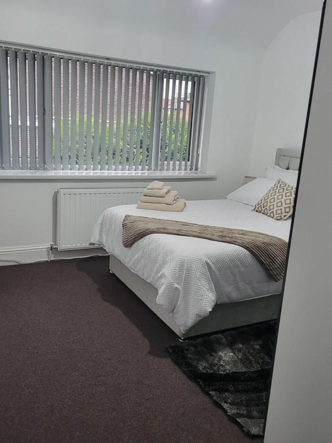 Spacious & Cosy Holiday Home In 맨체스터 외부 사진